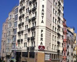 Santa Pera Hotel