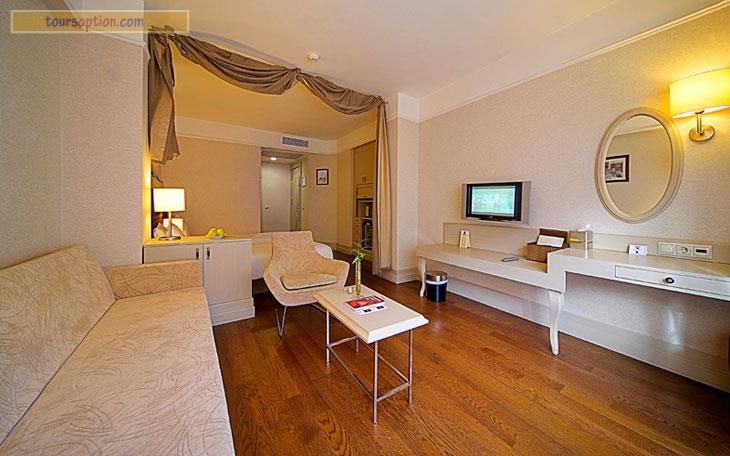 Faros Old City Hotel