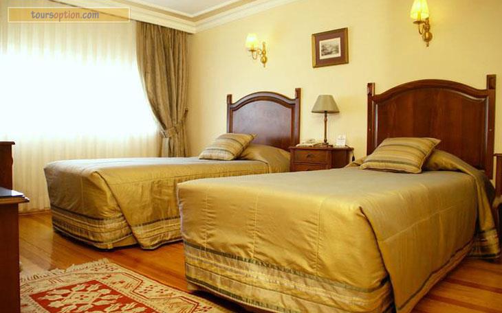 Uyan Hotel