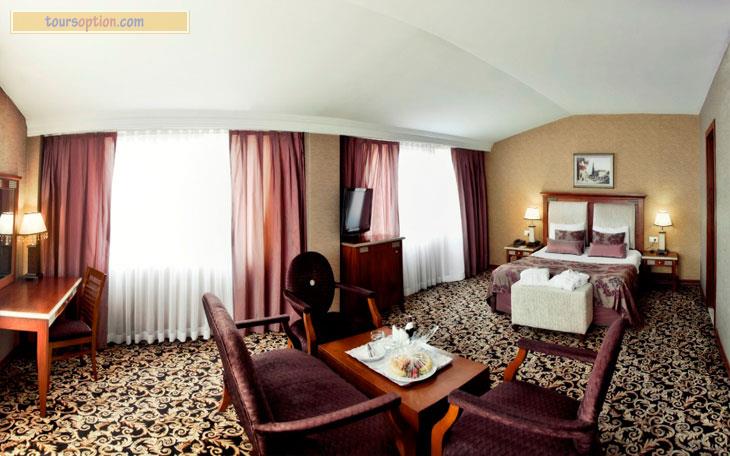 Green Park Hotel