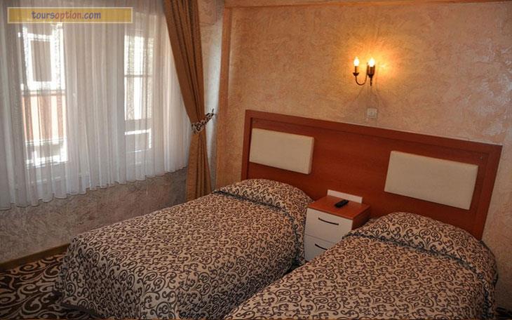 Kaya Madrid Hotel