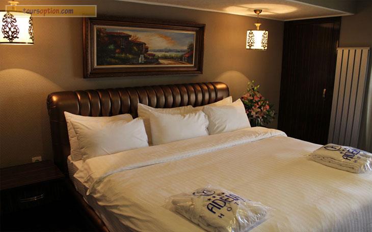 Adela Airport Hotel