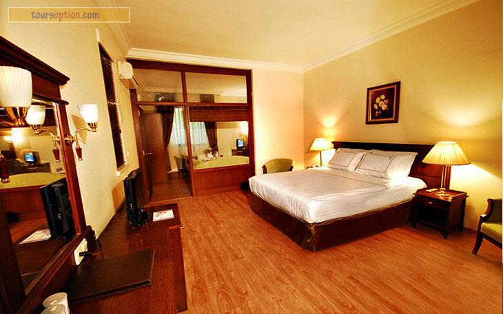 Golden Crown Hotel