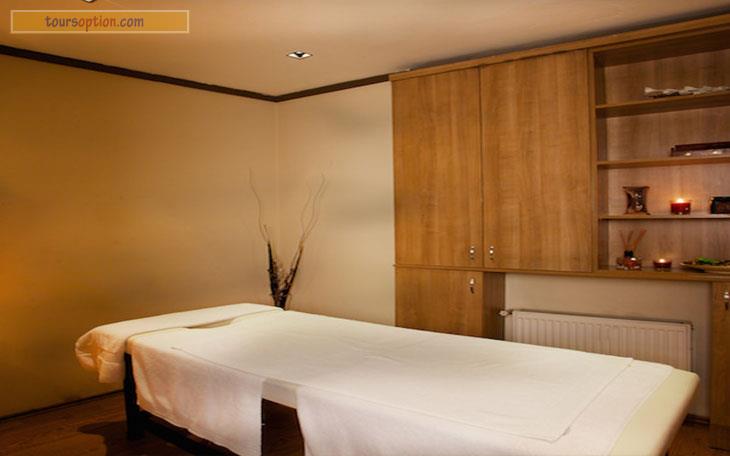 Carlton Hotel