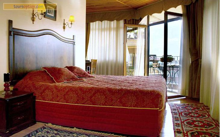 Uyan Hotel