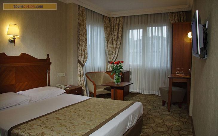 Lady Diana Hotel