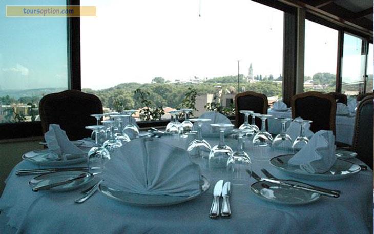 Seres Hotel