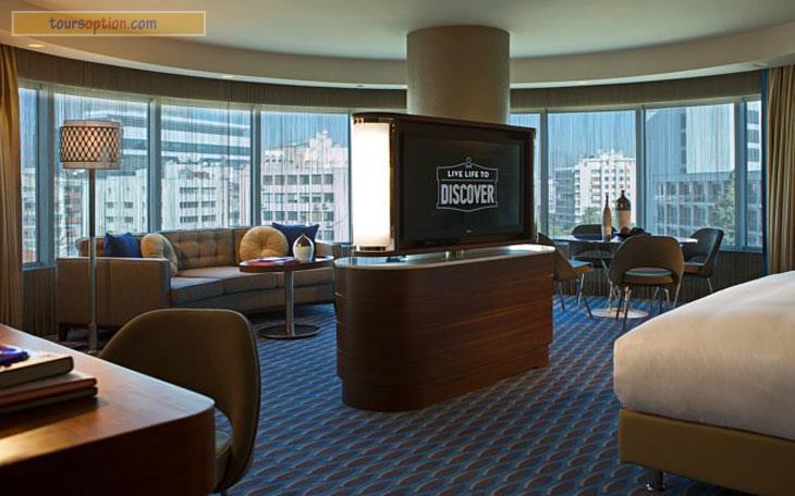 Renaissance Izmir Hotel 