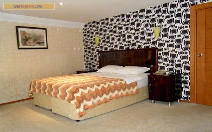 Kaya Madrid Hotel