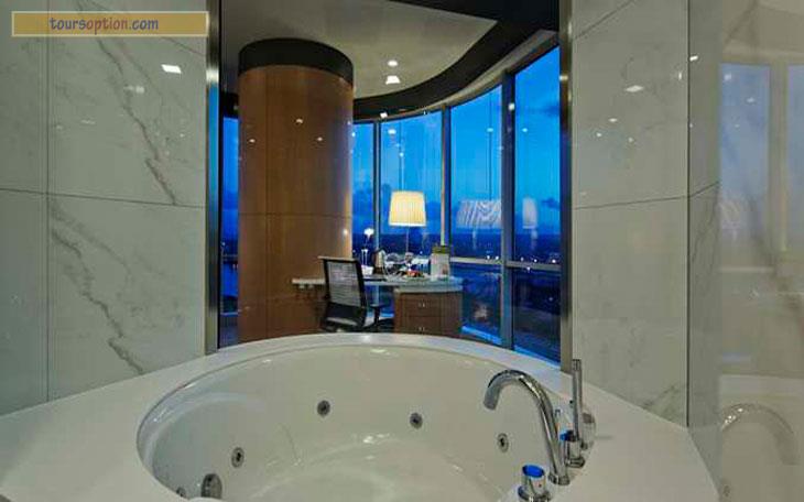 DoubleTree by Hilton Moda