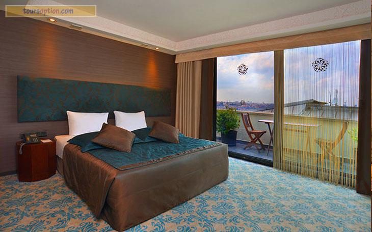 Pera Tulip Hotel
