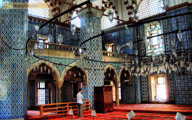 Rustem Pasa Mosque