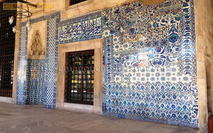 Rustem Pasa Mosque
